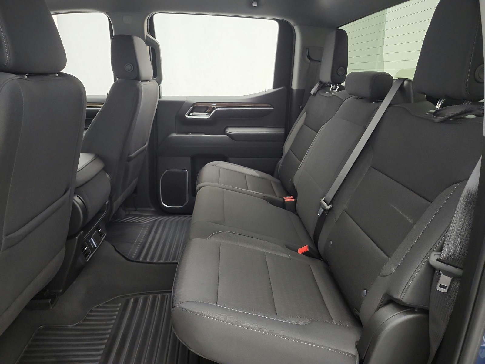 Used 2024 Lakeshore Blue Metallic Chevrolet 2WD Crew Cab 147 RST image 15