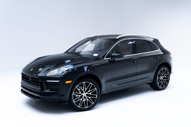 2025  Macan  in , 