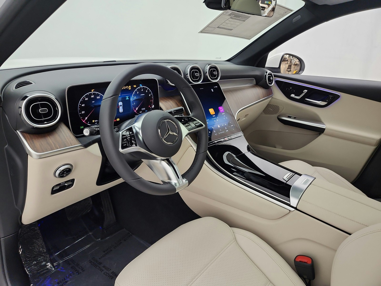New 2027 Polar White Mercedes-Benz GLC 300 SUV image 10