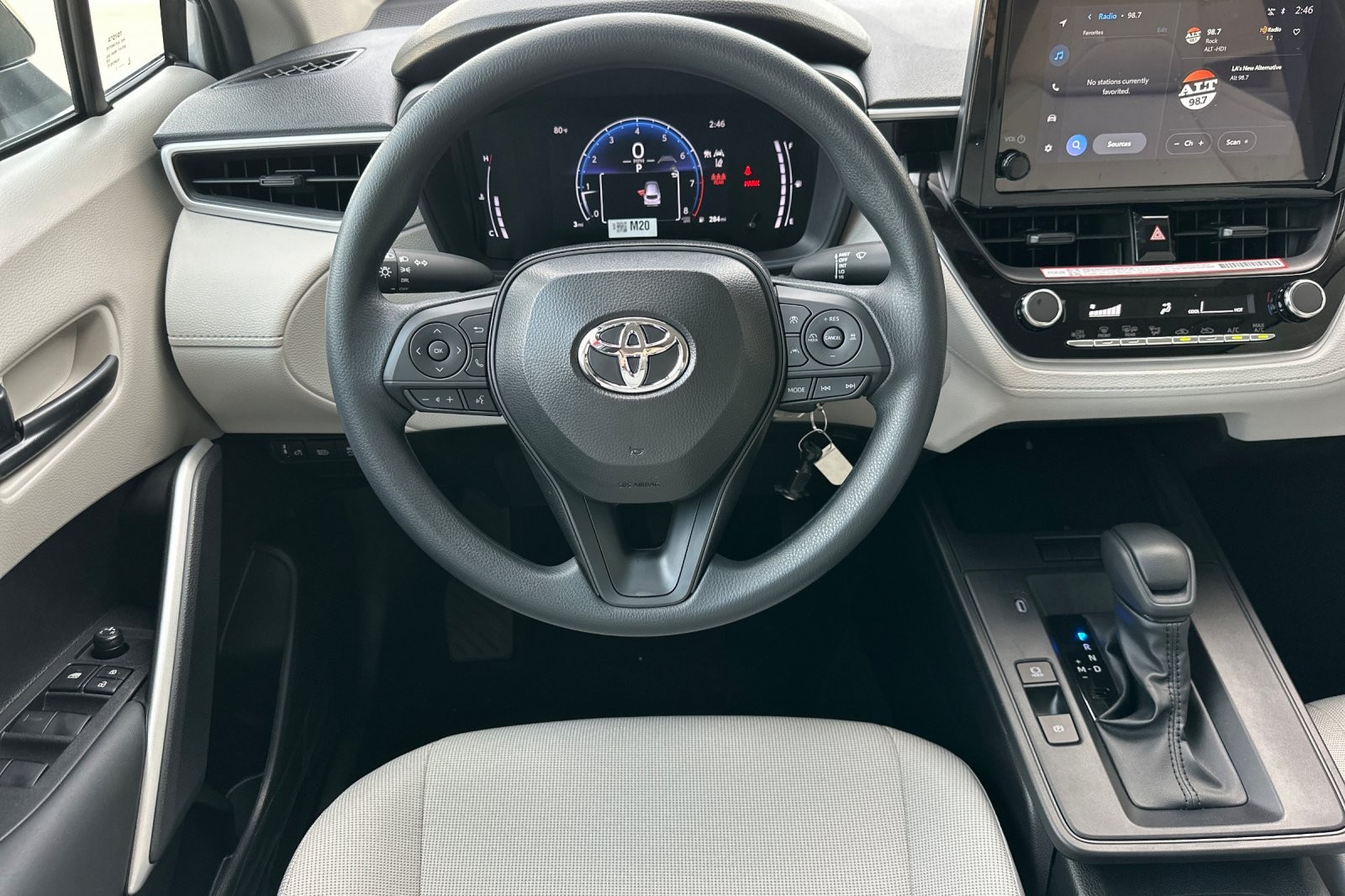 2026 Toyota Corolla Cross L photo 13