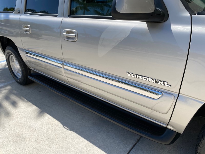 2004 GMC Yukon XL SLE 1 OWNER LEATHER SUNROOF in , 