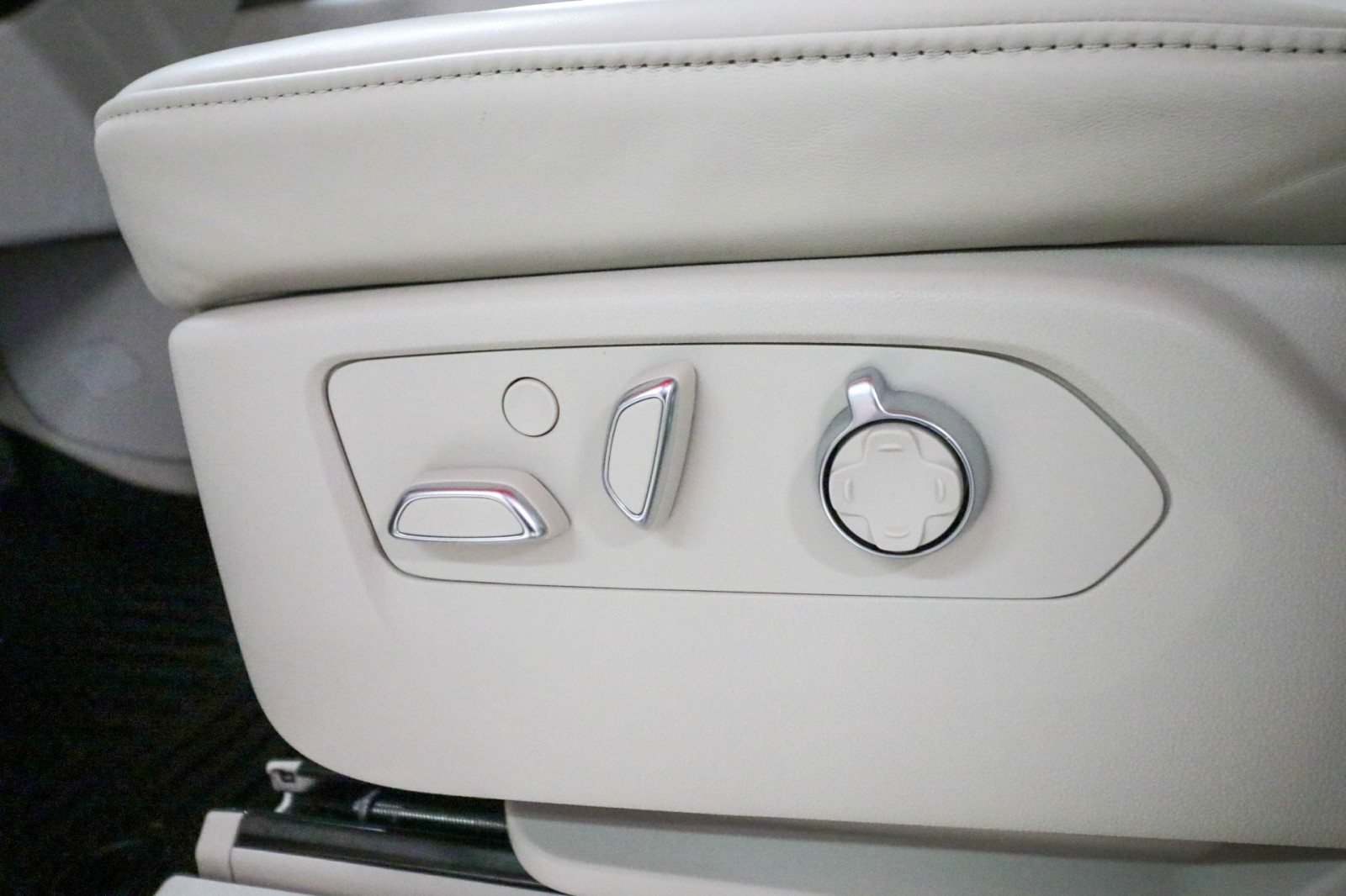 Used Car 2024 Cadillac Escalade Esv  4wd Sport Platinum For Sale Under $100,000 In Austin, Texas