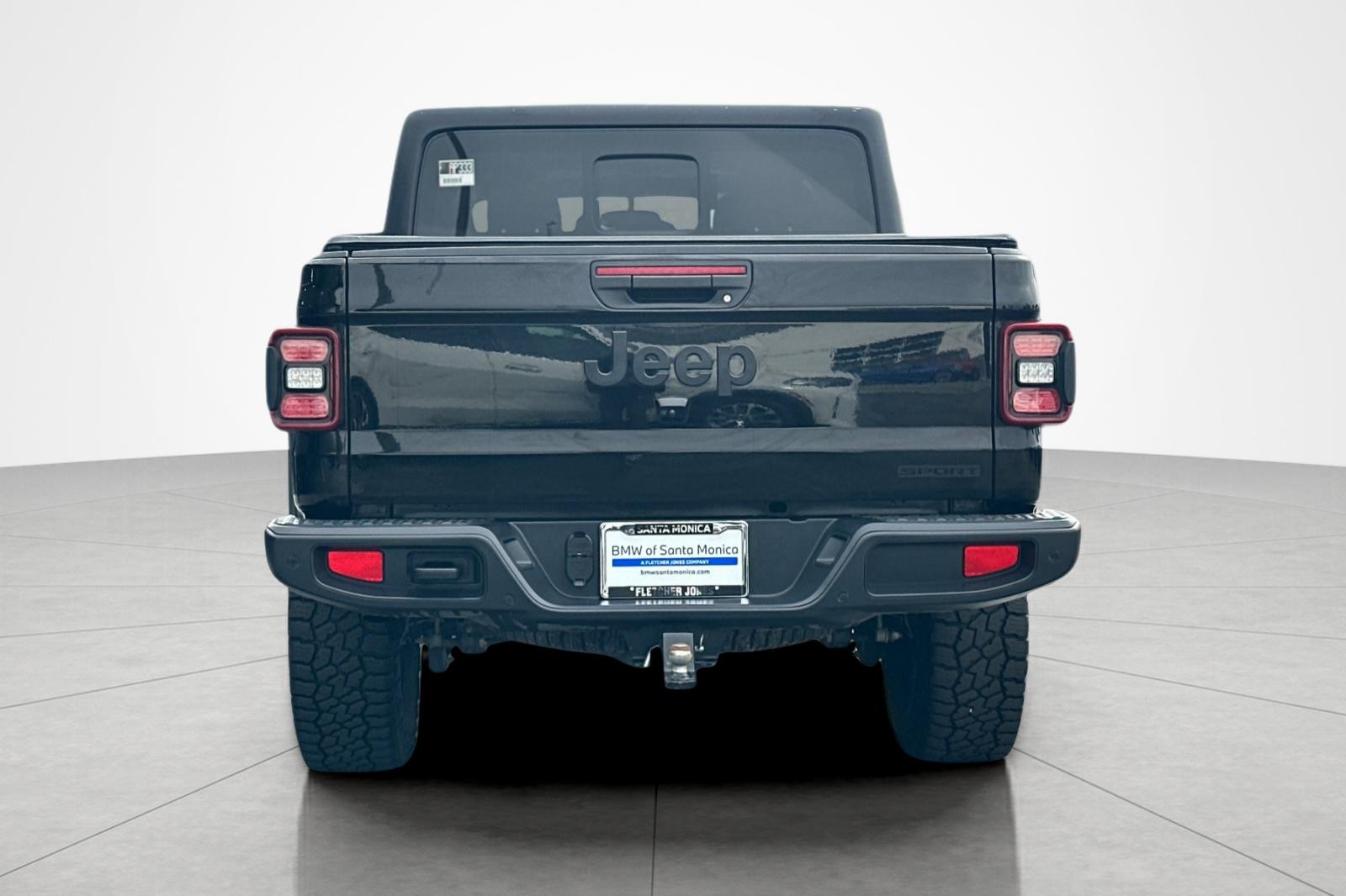 Used 2020 BLACK Jeep Sport S image 4