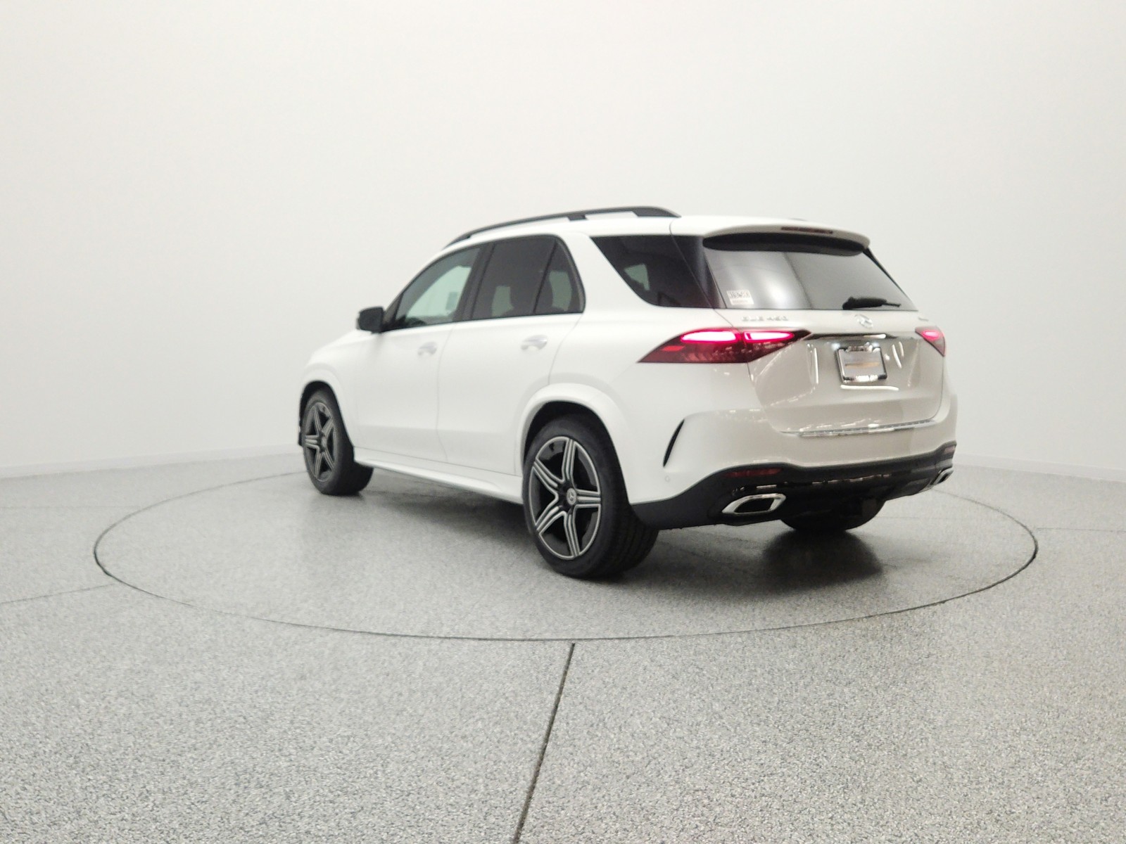New 2026 Polar White Mercedes-Benz GLE 450 4MATIC® SUV image 7