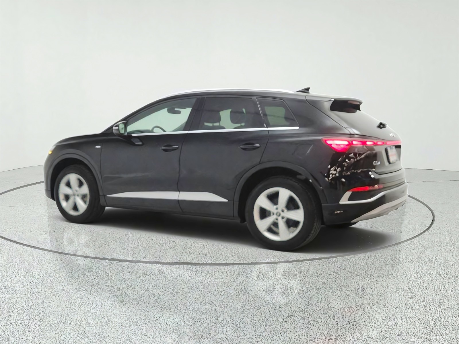 Used 2023 Mythos Black Metallic Audi Premium image 7