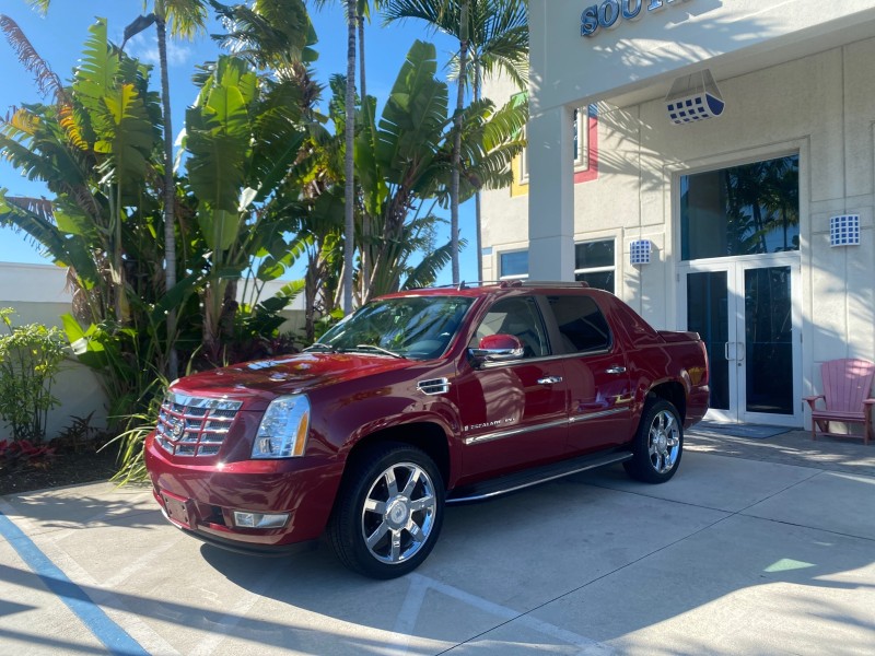 2007 Cadillac Escalade EXT LOW MILES 13,852 1 OWNER 4WD in , 