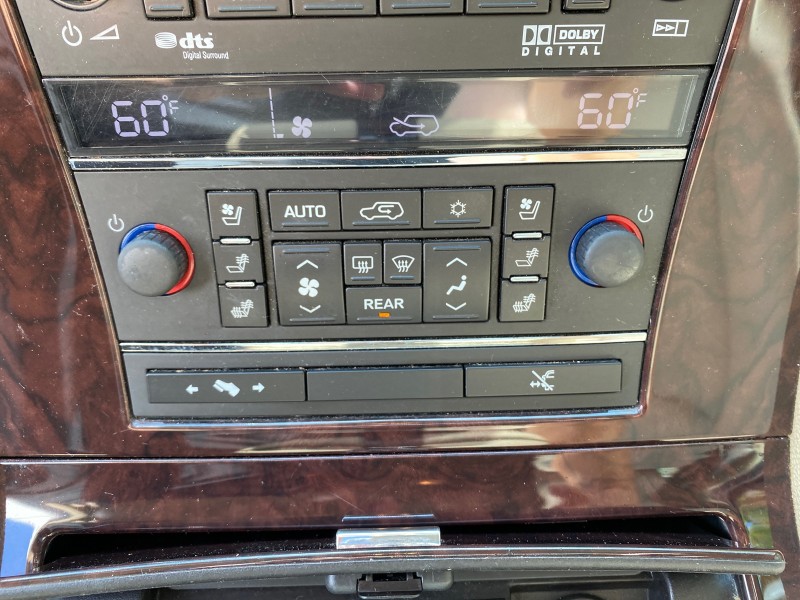 2010 Cadillac Escalade SUNROOF NAV Premium LOW MILES 66,933 in ,