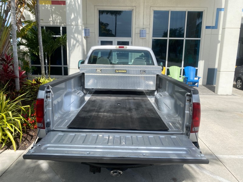 2001 Ford Super Duty F-350 DRW XL 1 OWNER LOW MILES 14,269 in , 