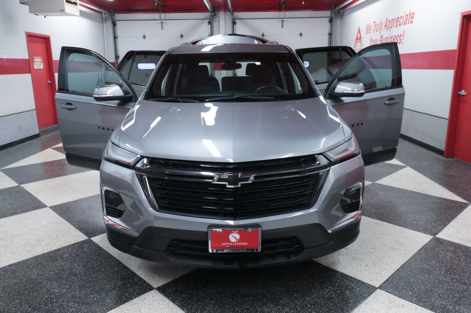 Used Car 2023 Chevrolet Traverse  Lt Cloth For Sale Under $30,000 In Austin, Texas