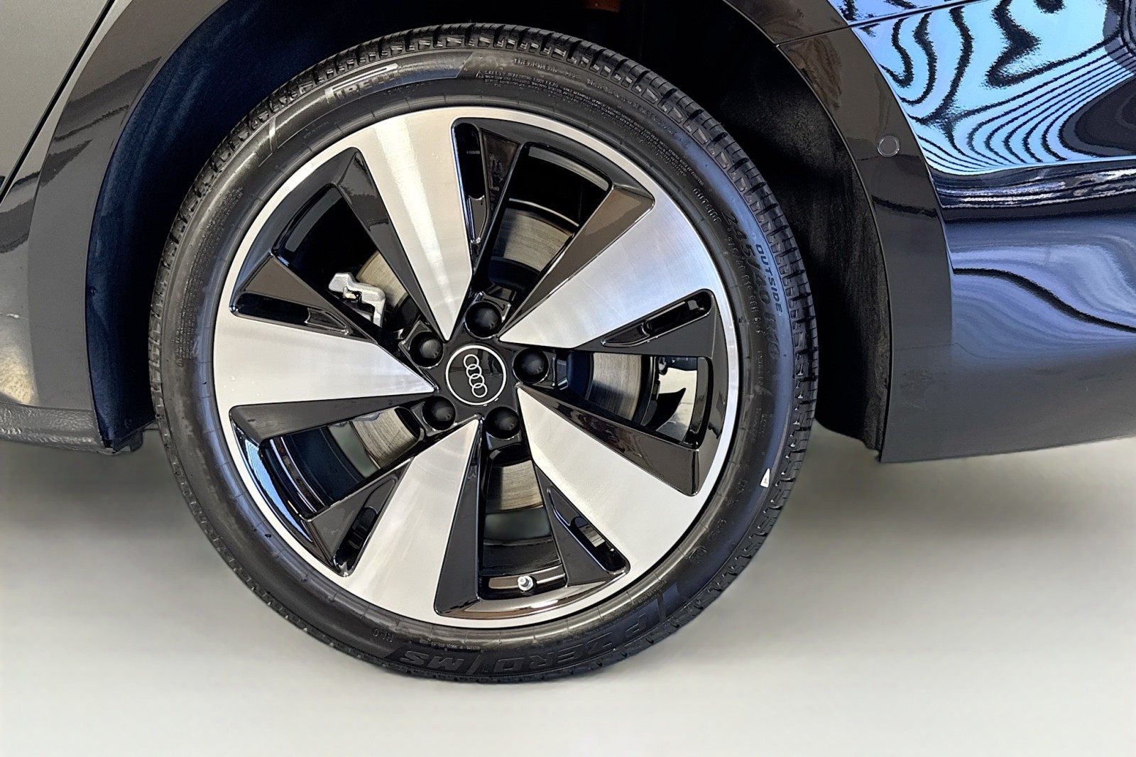 New 2025 Mythos Black Metallic Audi Premium Plus 2.0 TFSI quattro image 28