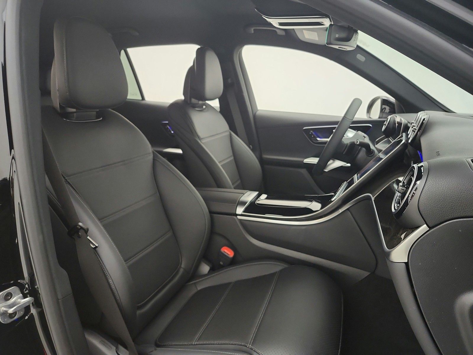 New 2026 Black Mercedes-Benz GLC 300 image 17