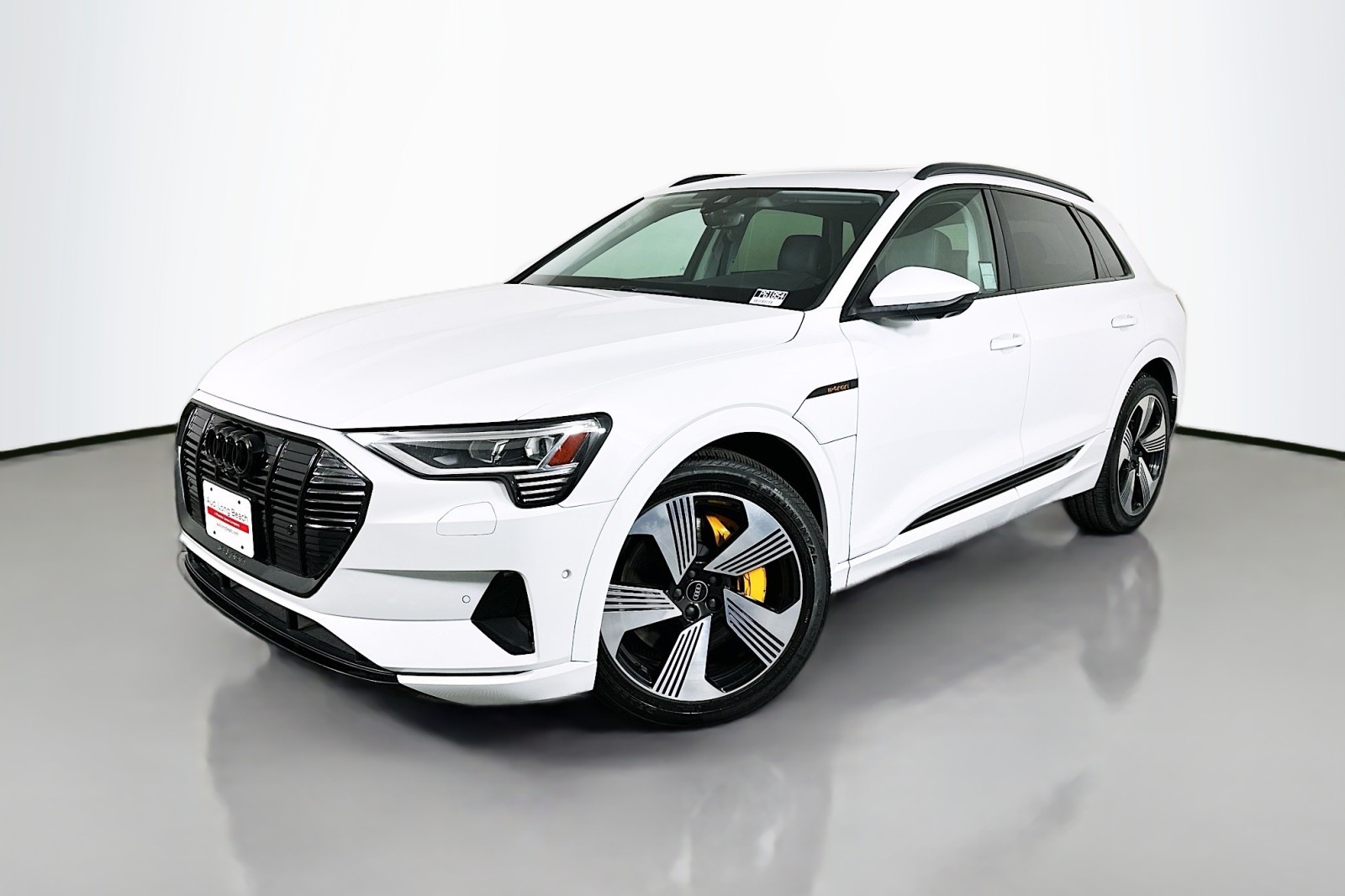 2022 Audi e-tron Premium Plus