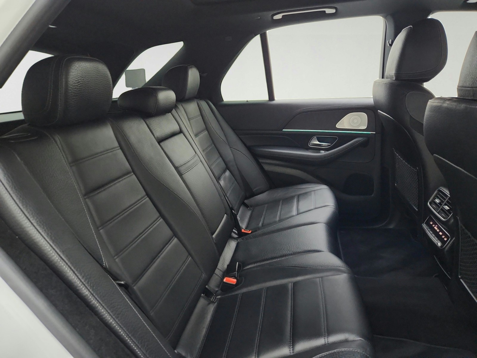 Certified Used 2021 Polar White Mercedes-Benz GLE 450 image 32