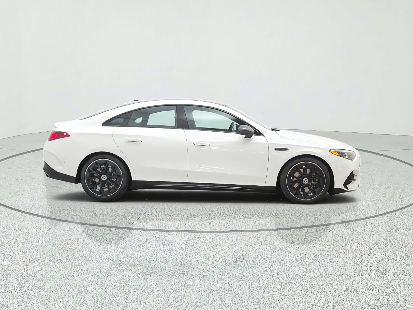 New 2027 Polar White Mercedes-Benz CLA 220 Hybrid FWD image 4
