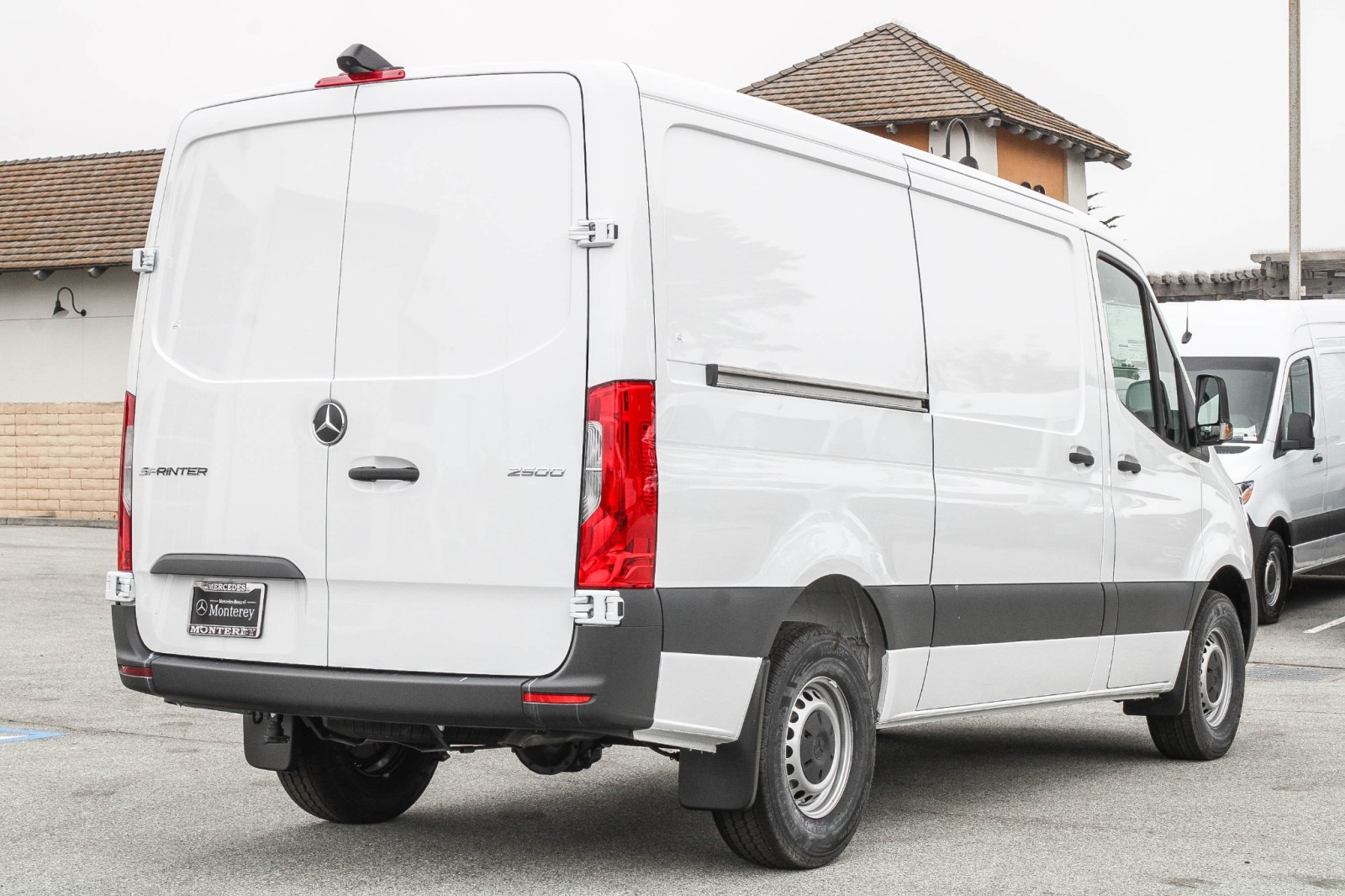 Sprinter Cargo Van 2500 w/144-Inch Wheelbase
