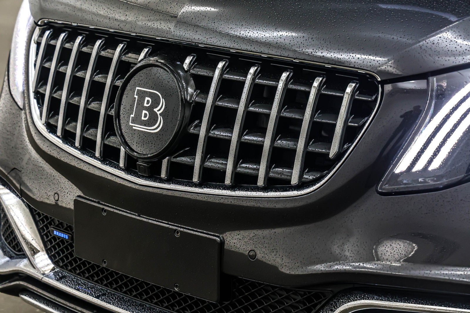 Used 2023 Graphite Grey Metallic Mercedes-Benz Standard Roof 126 Wheelbase image 13