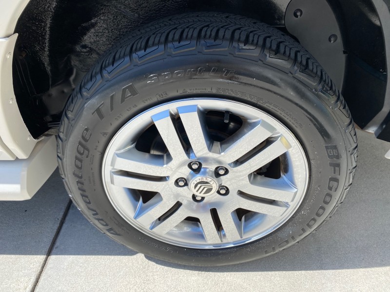 2007 Mercury Mountaineer SUV Premier 1 OWNER in ,