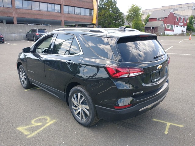 2024 Chevrolet Equinox Premier 9