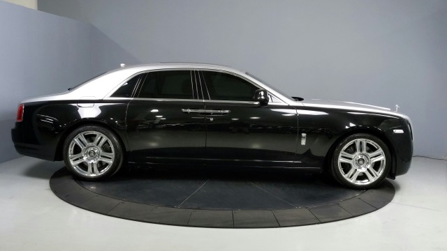 2012 Rolls-Royce Ghost  8