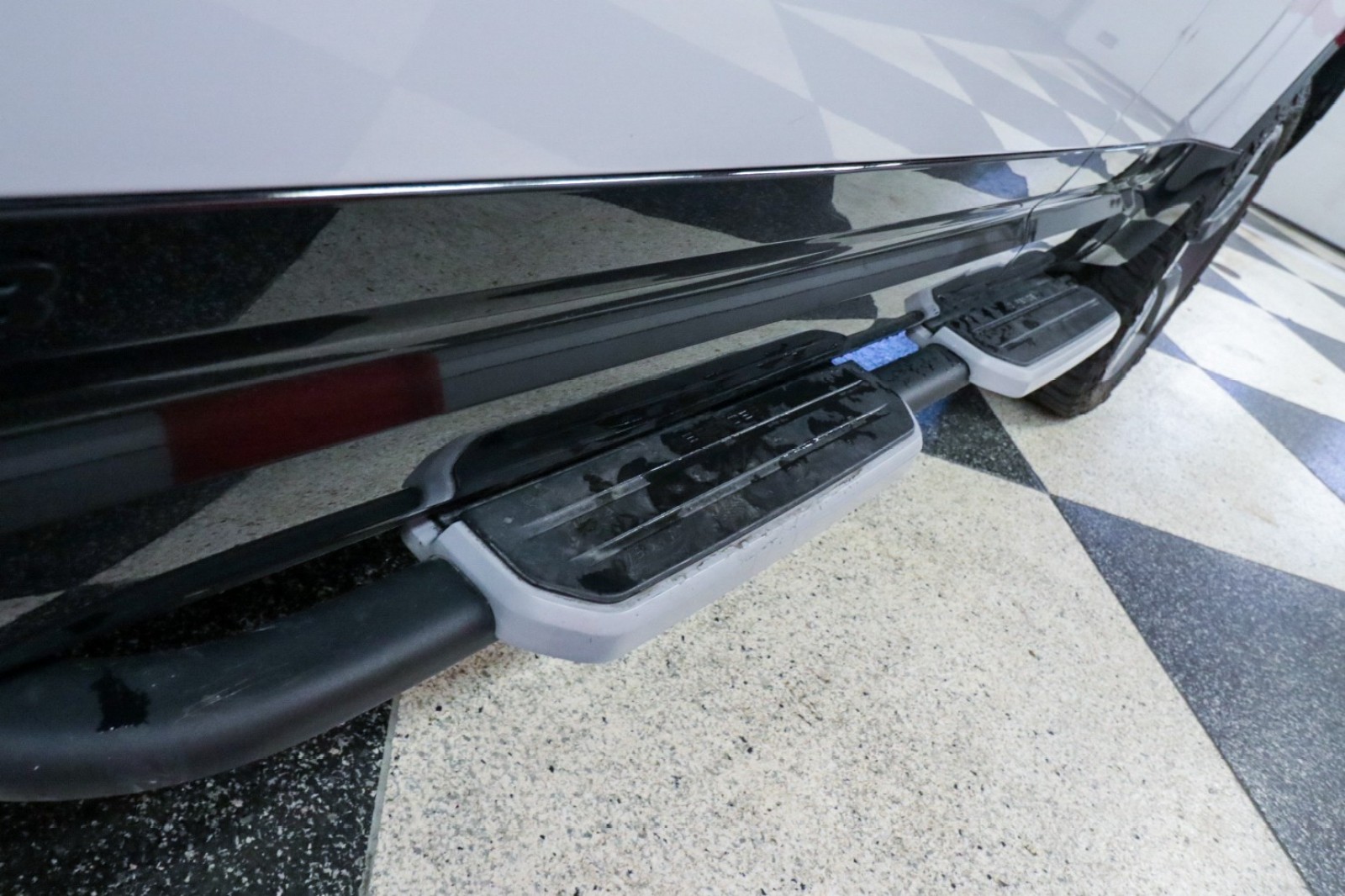 Used Car 2023 Land Rover Defender  V8 For Sale Under $80,000 In Austin, Texas