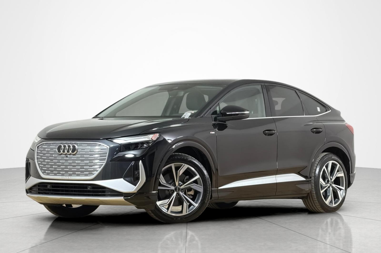 2024 Audi Q4 Sportback e-tron