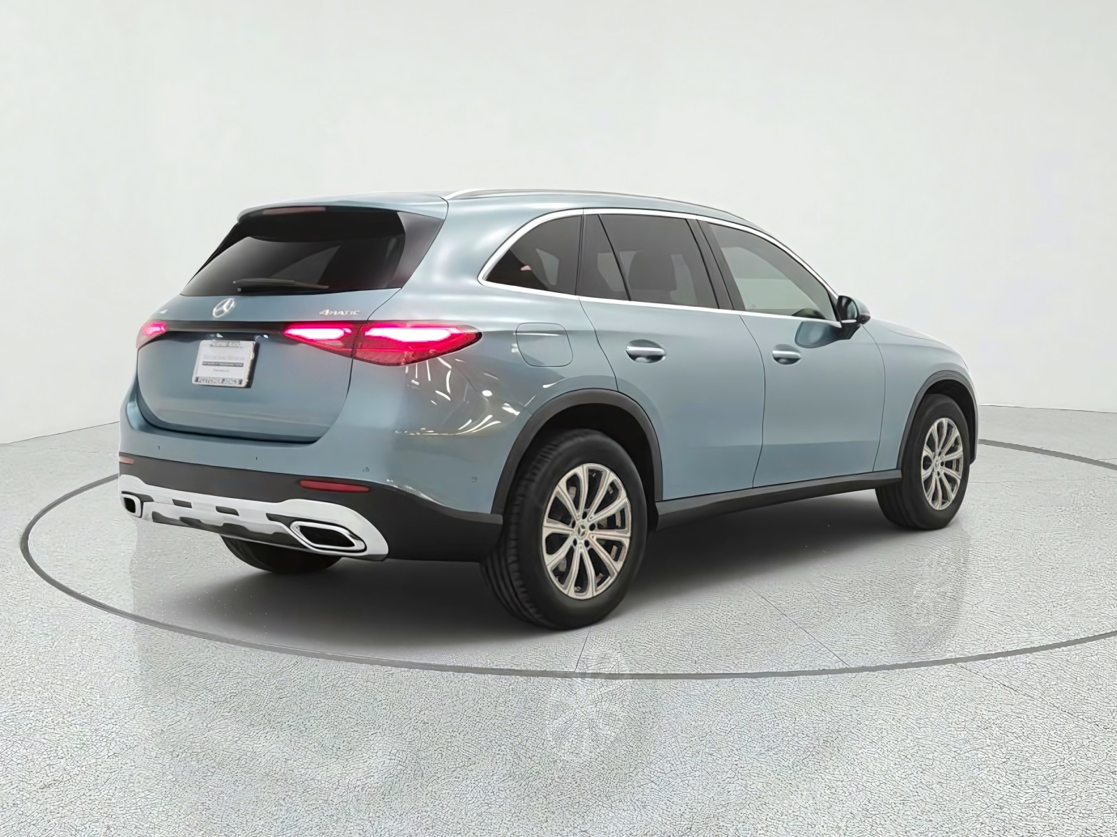 New 2027 Verde Silver Metallic Mercedes-Benz GLC 300 4MATIC® SUV image 5