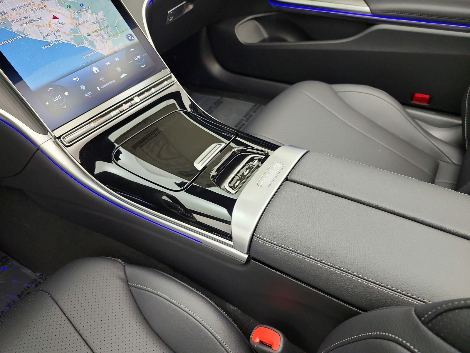 New 2027 Obsidian Black Metallic Mercedes-Benz CLE 450 4MATIC® Cabriolet image 10