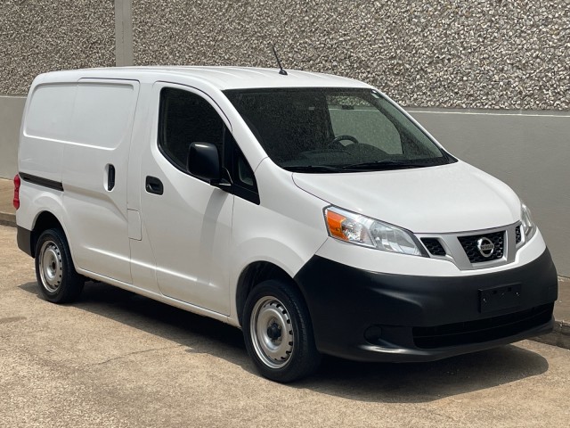 2017 Nissan NV200 Compact Cargo S 8