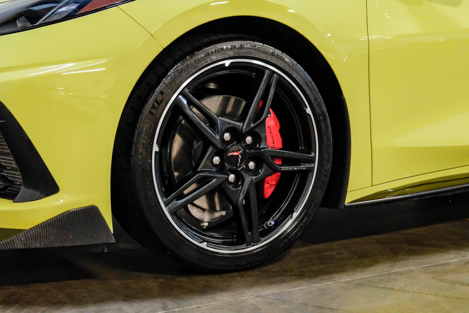 2021 Chevrolet Corvette Stingray Coupe 2LT SuspLift CarbonFiberPkg Perform 43
