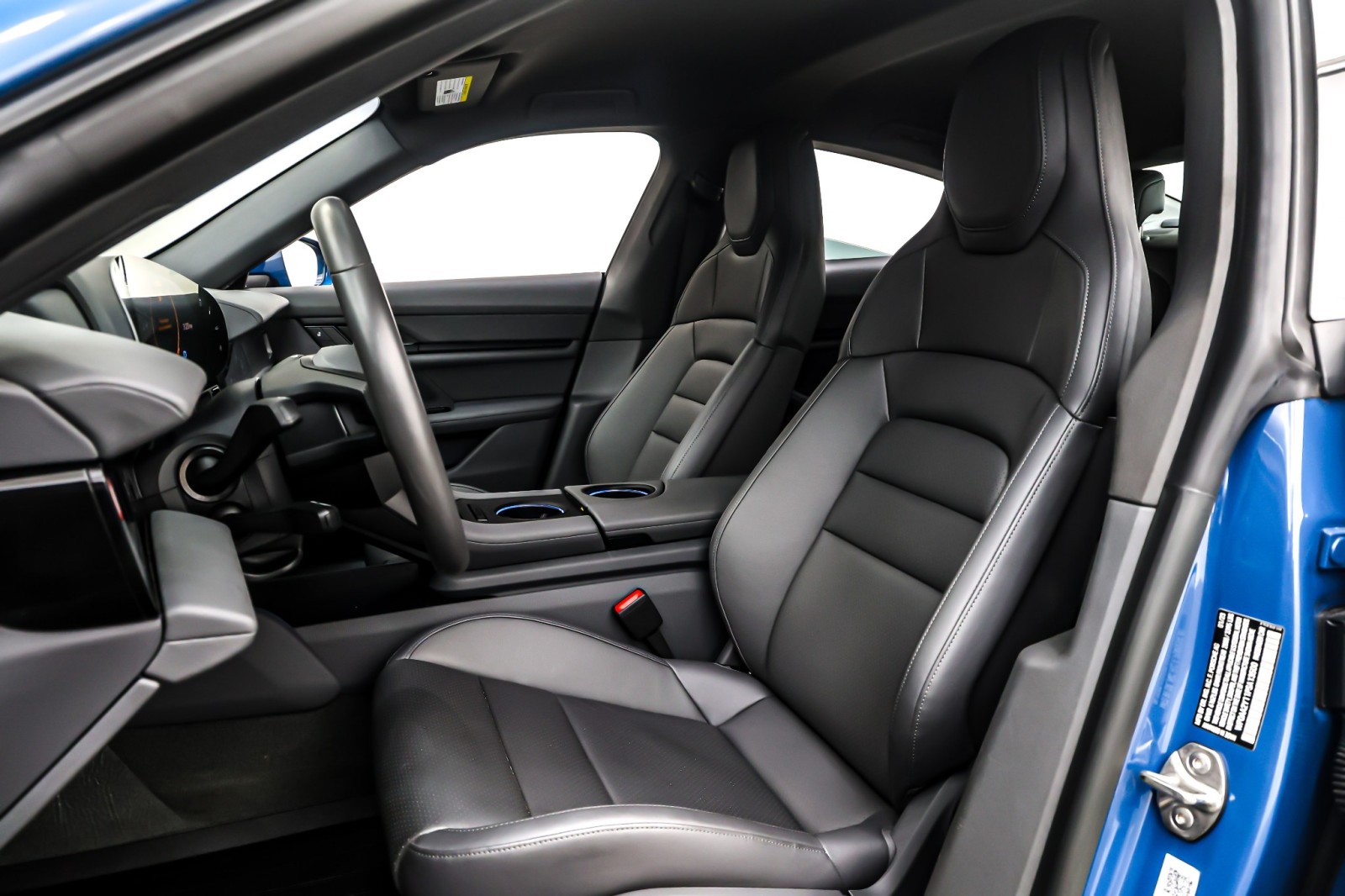 Used 2023 Neptune Blue Porsche RWD image 18