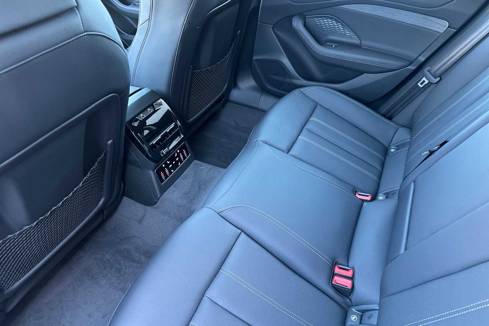 New 2026 Daytona Gray Pearl Effect Audi Premium Plus quattro image 11