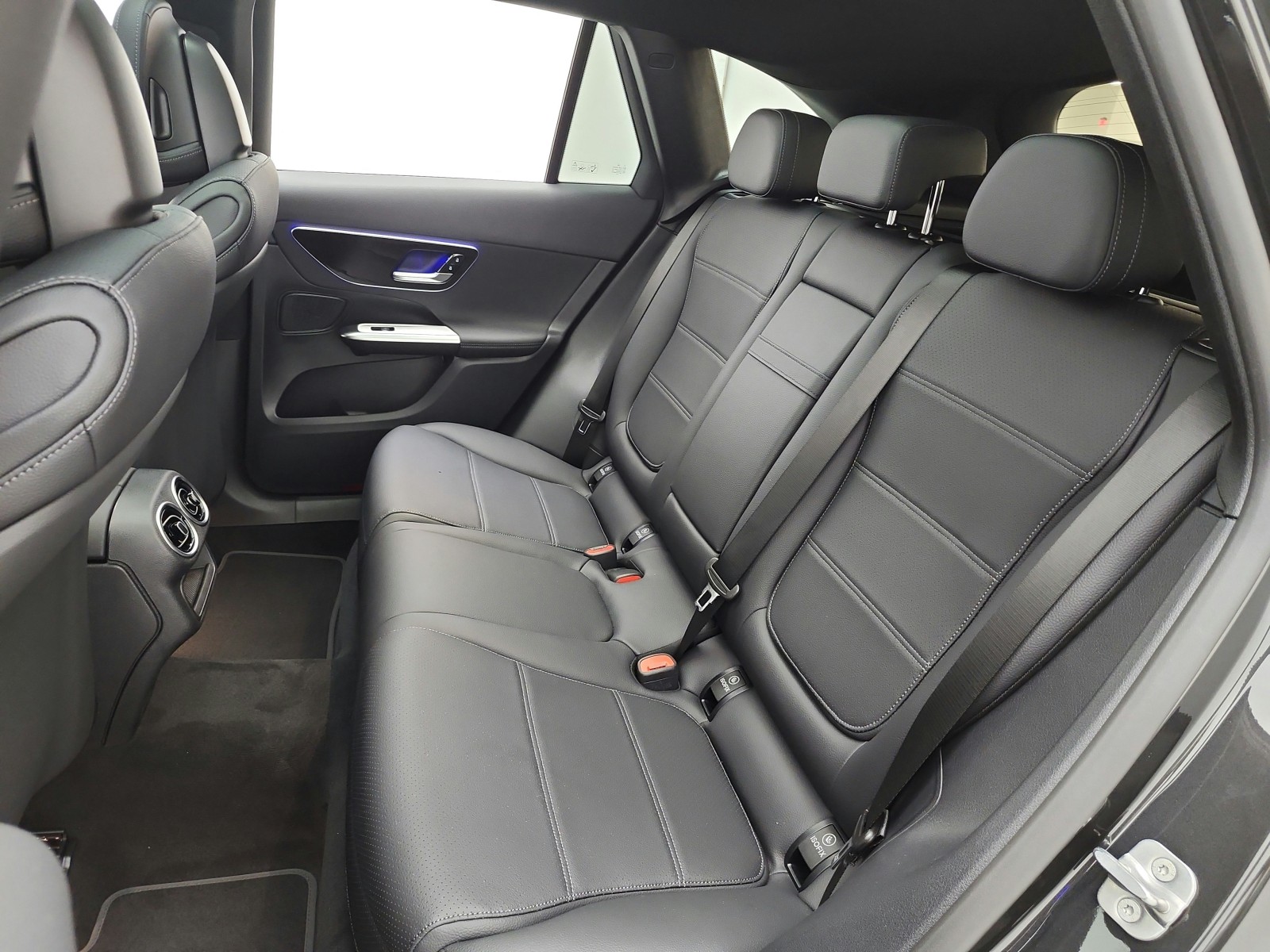 New 2027 Graphite Grey Metallic Mercedes-Benz GLC 300 SUV image 11