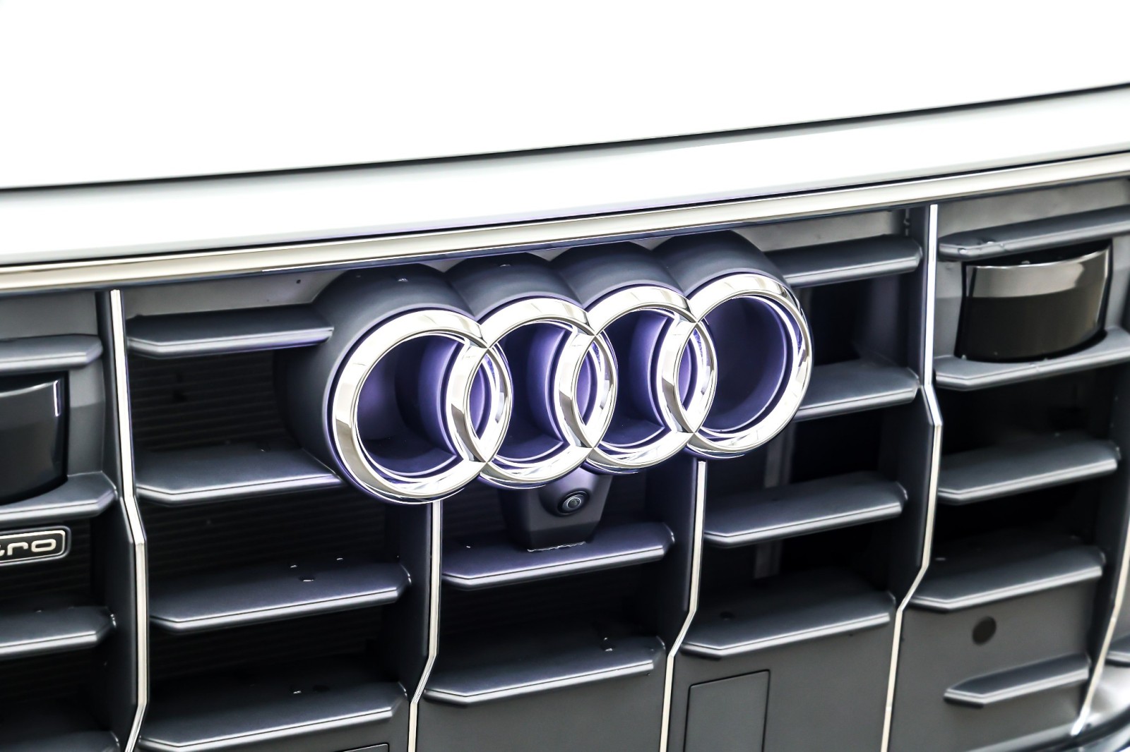 Used 2023 Glacier White Metallic Audi Premium Plus 55 TFSI quattro image 13