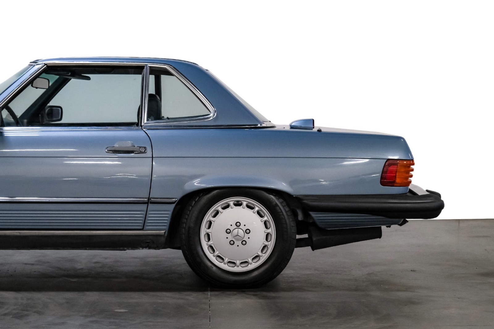 1986 Mercedes-Benz 560 Series Convertible 560SL 12