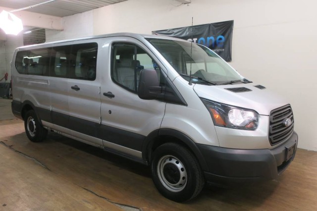 2016 ford transit 15 passenger van