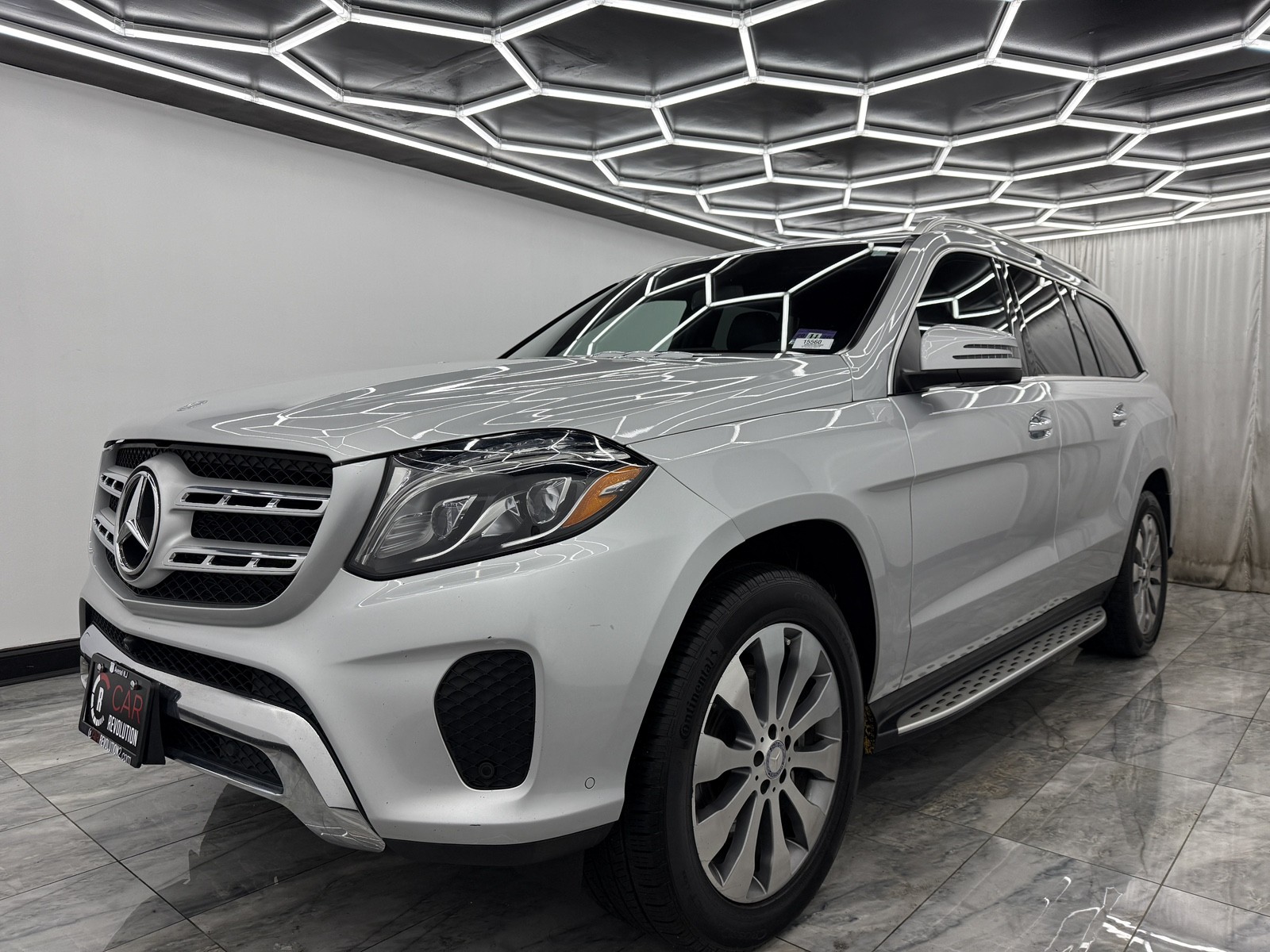 View vehicle photo 3