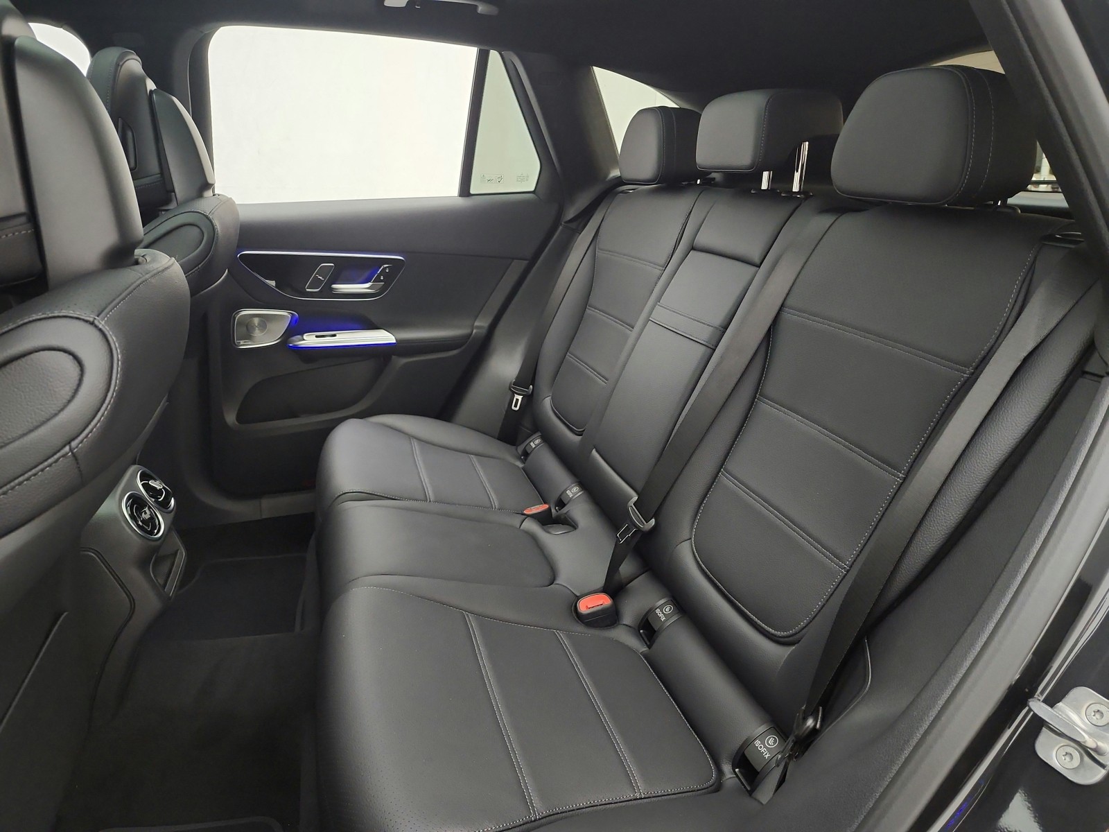 New 2026 Graphite Grey Metallic Mercedes-Benz GLC 300 image 11