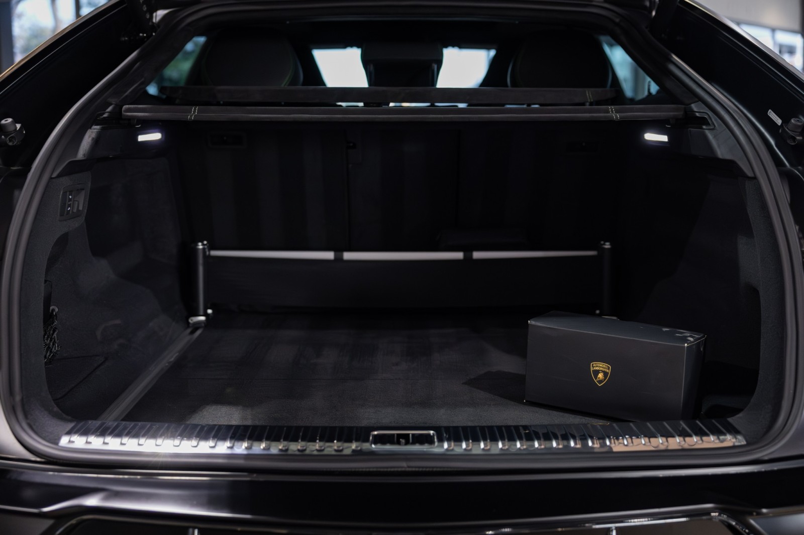 Used Car 2023 Lamborghini Urus  S For Sale Under $250,000 In Boerne, Texas