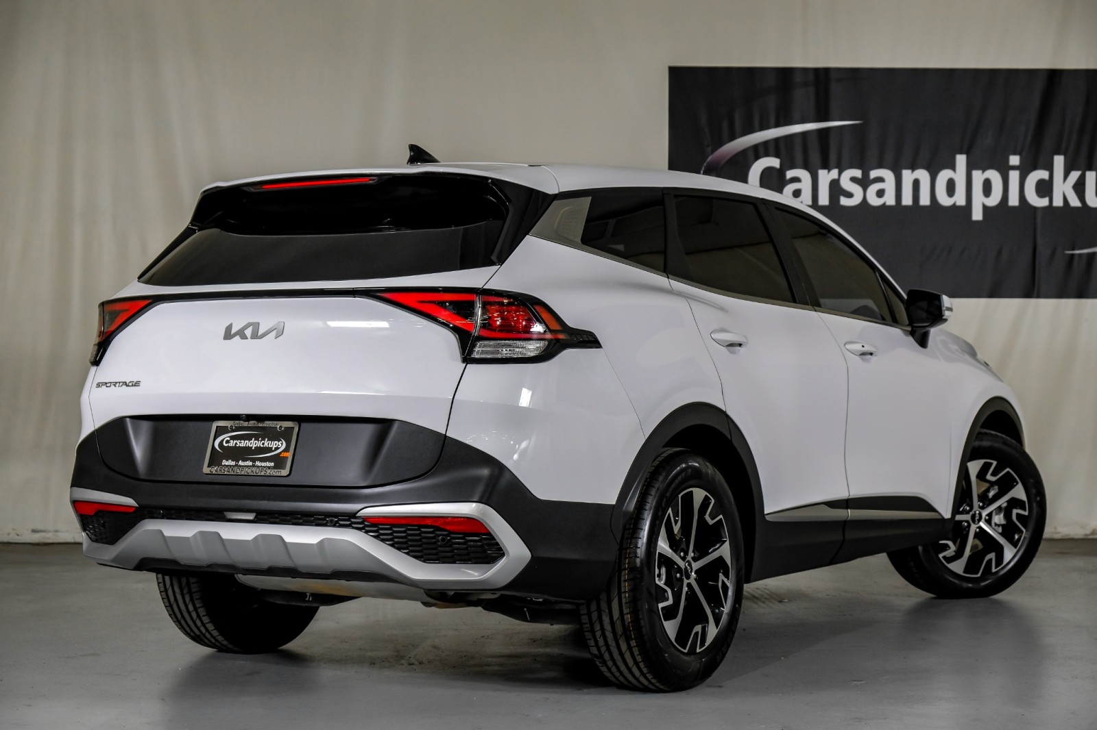 2023 Kia Sportage EX 8