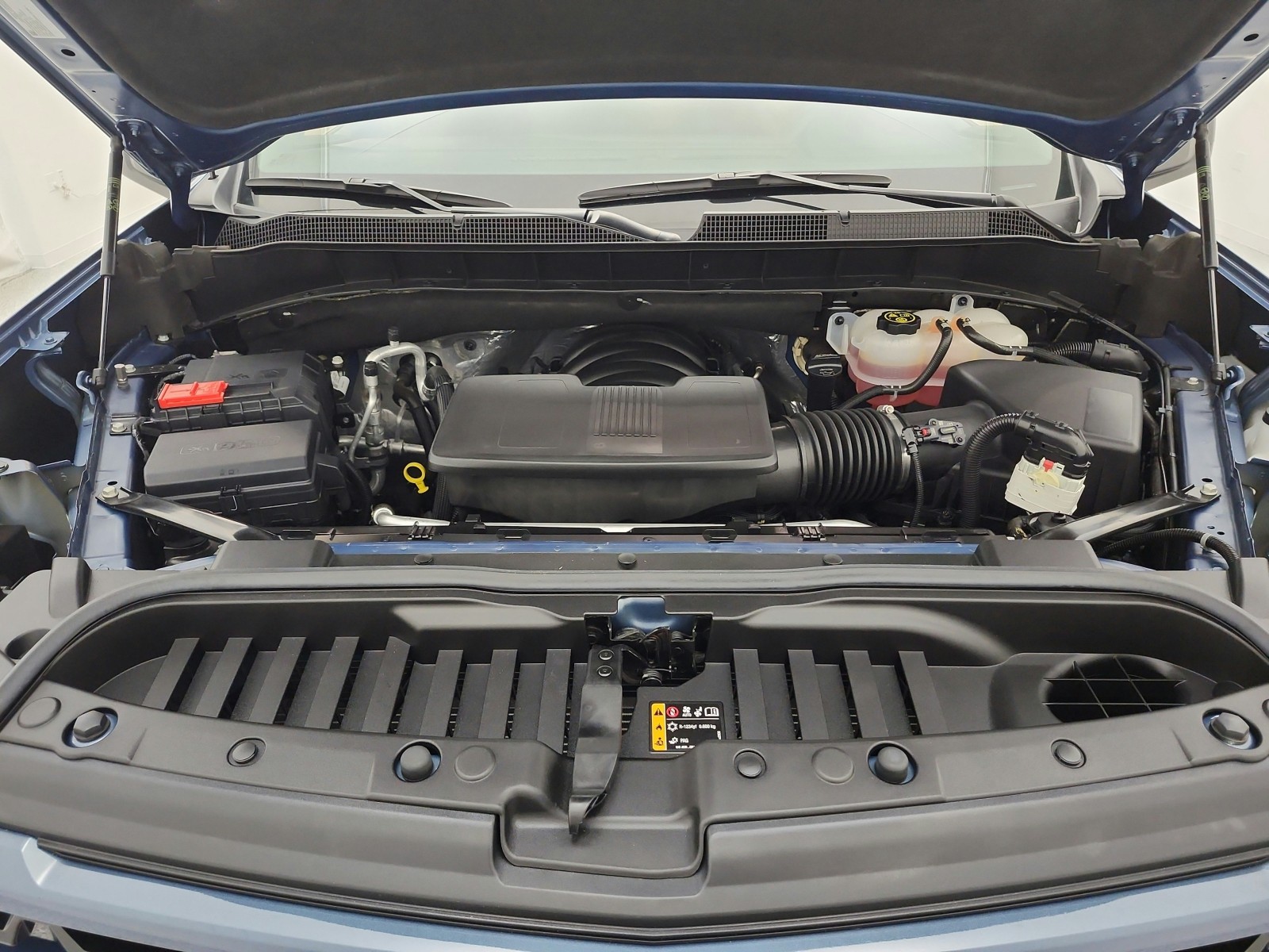 Used 2024 Lakeshore Blue Metallic Chevrolet 2WD Crew Cab 147 RST image 16