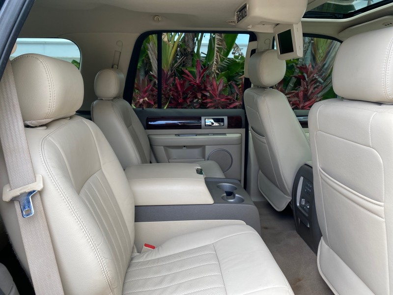 2004 Lincoln Navigator LOW MILES 67,511 SUNROOF in ,