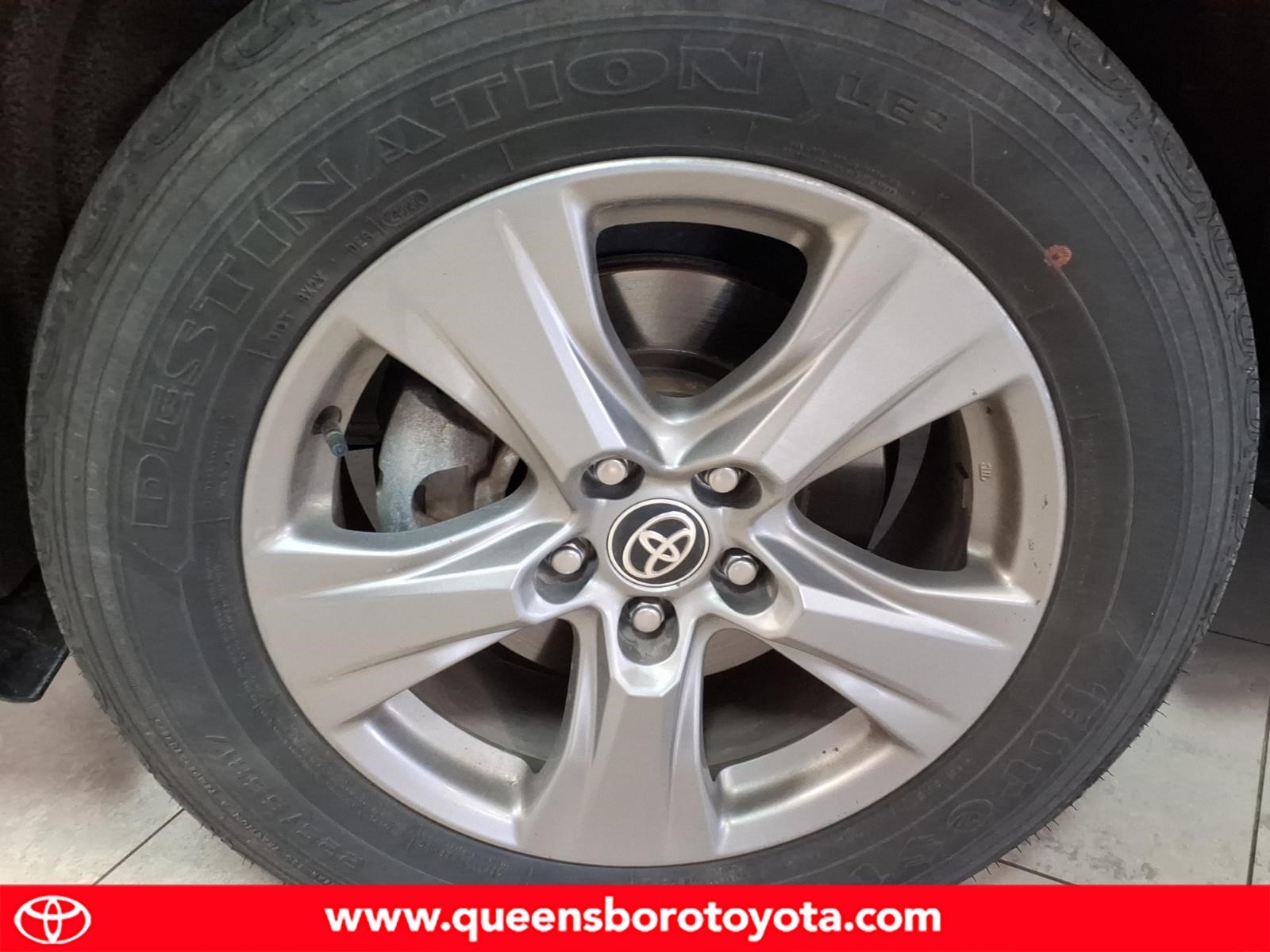 Used 2024 Toyota rav4 Sedan