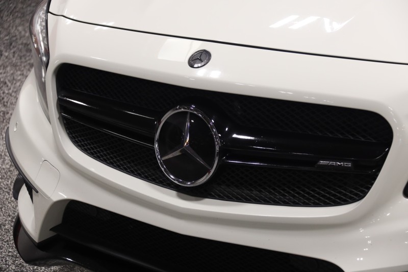 2015 Mercedes-Benz GLA 45 AMG 4MATIC w/Performance Pkgs 4dr Suv in , 