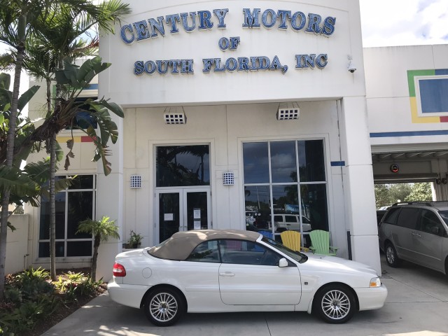 2004 Volvo C70 2-Owner Clean CarFax Fully Loaded Low Miles in pompano beach, Florida