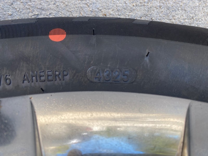 2005 Mercury Grand Marquis GS LOW MILES 49,348 in , 