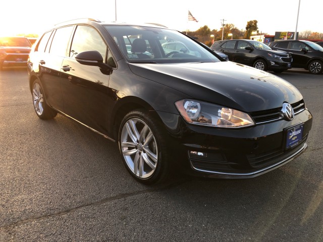 2015 Volkswagen Golf SportWagen TDI SEL 2