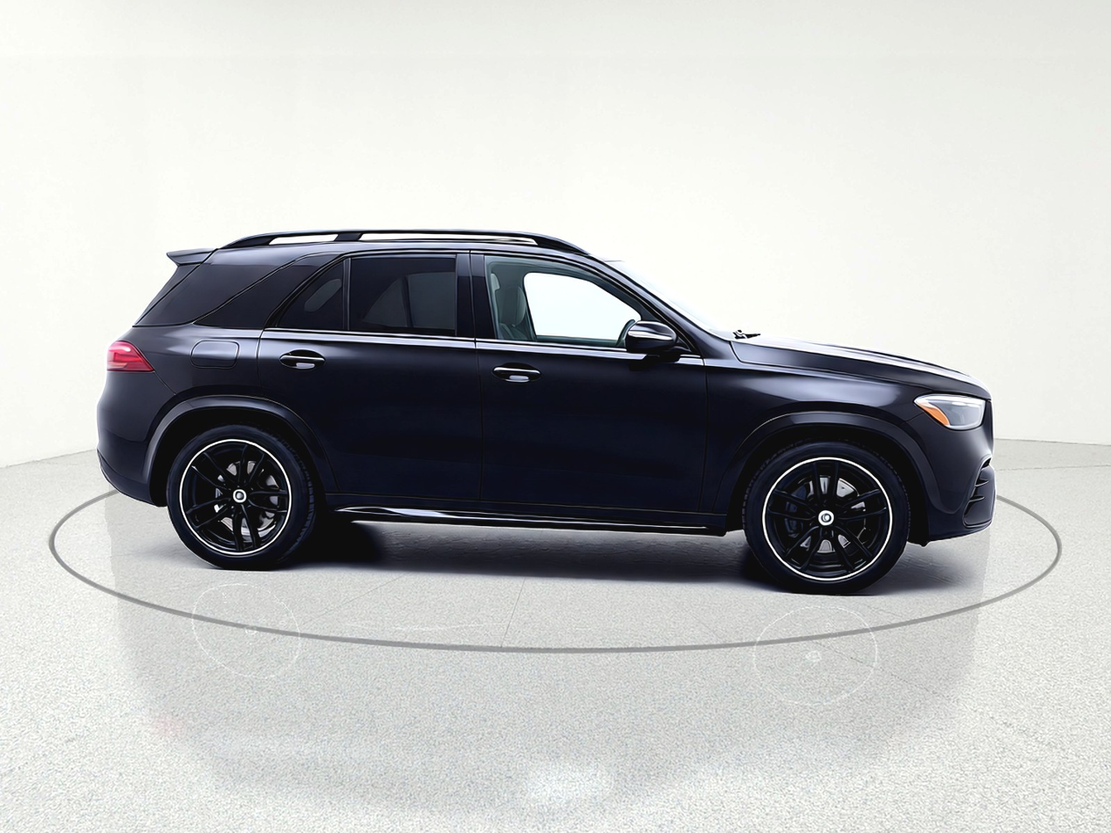 New 2026 Obsidian Black Metallic Mercedes-Benz GLE 450 4MATIC® SUV image 12