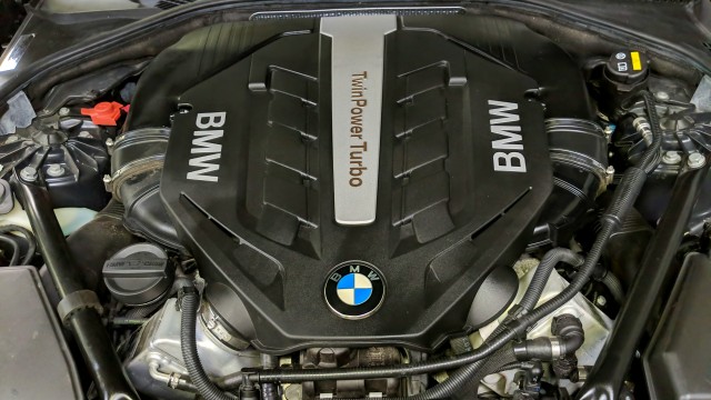 2015 BMW 6 Series 650i 35