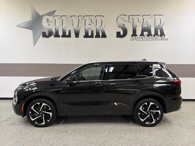 Black Diamond 2022 Mitsubishi Outlander SEL FWD SUV / Crossover Front-Wheel Drive Automatic