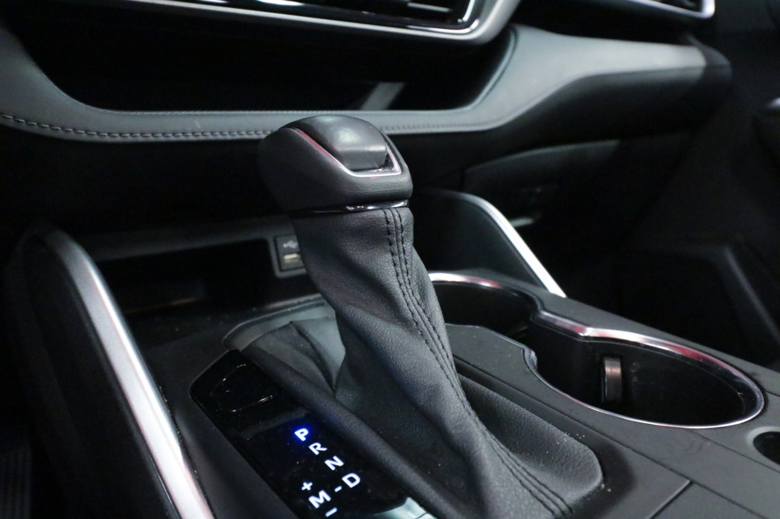 Used Car 2022 Toyota Highlander  Xle For Sale Under $35,000 In Austin, Texas